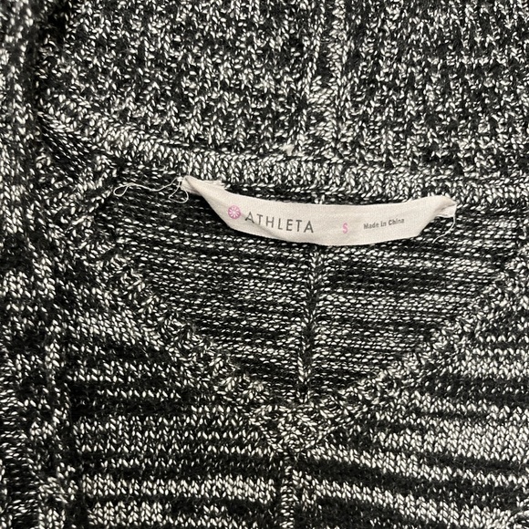 Athleta Hooded Sweater Size Small Gray Heather Casual Athleisure Comfortable EUC - Picture 14 of 15
